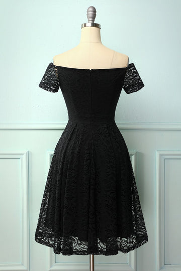 Preto fora do ombro vestido de renda
